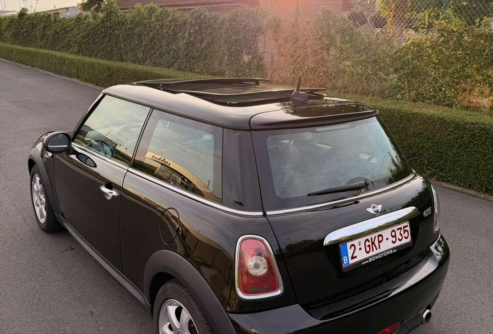 MINI 1.6i