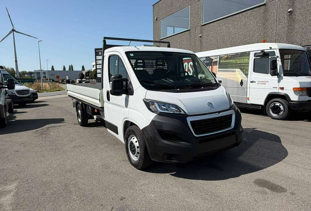 Peugeot (Stock ID 70999)