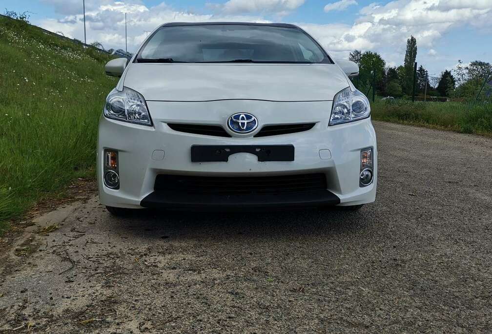 Toyota Hybrid 1.8i VVT-i Sol