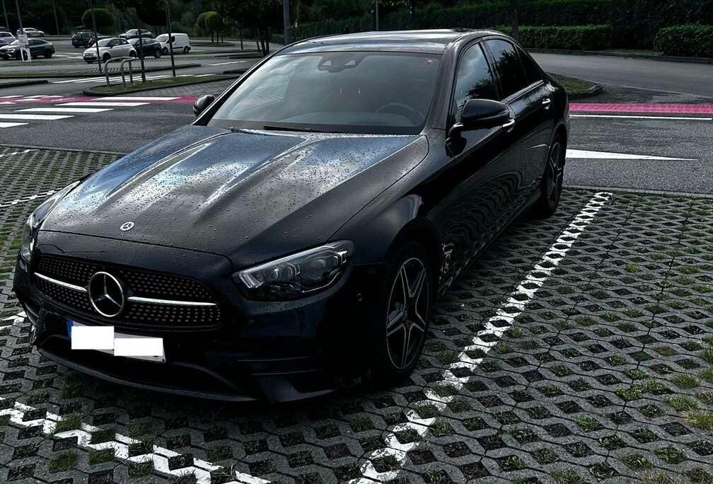 Mercedes-Benz E220D AMG LINE