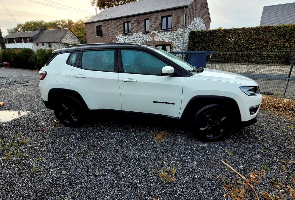 Jeep 2.0 MJD 4x4 Blackstar (EU6d)