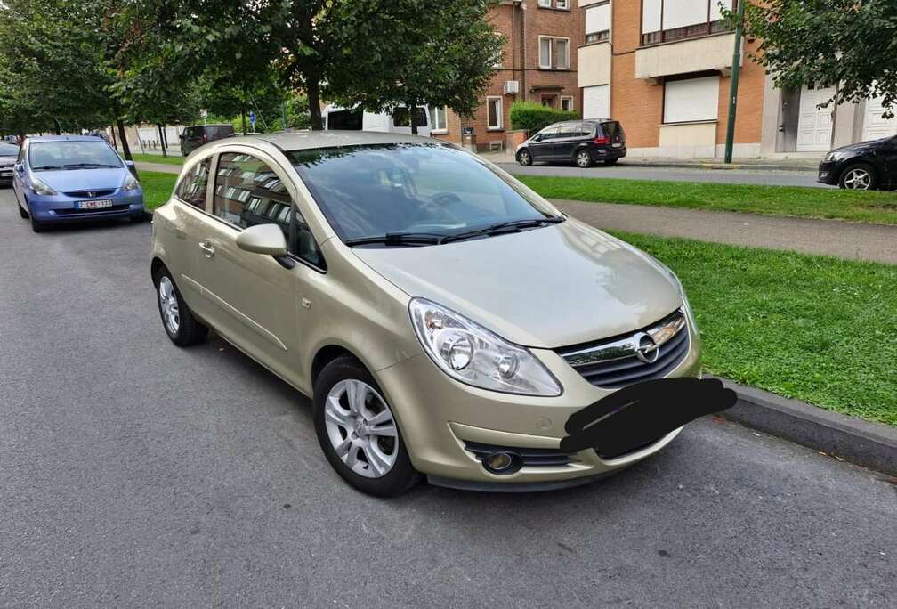 Opel Corsa+1.2i+XE+16v+Edition+Kim+Clijsters