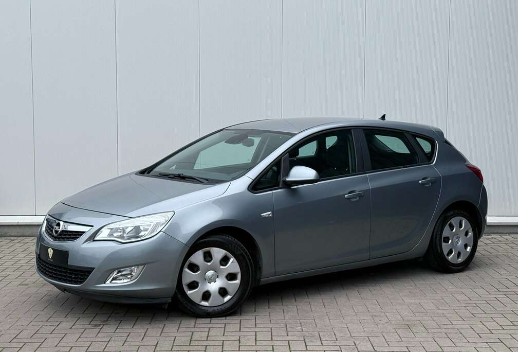 Opel 1.3 CDTI GARANTIE Airco Trekhaak Cruise C Navi