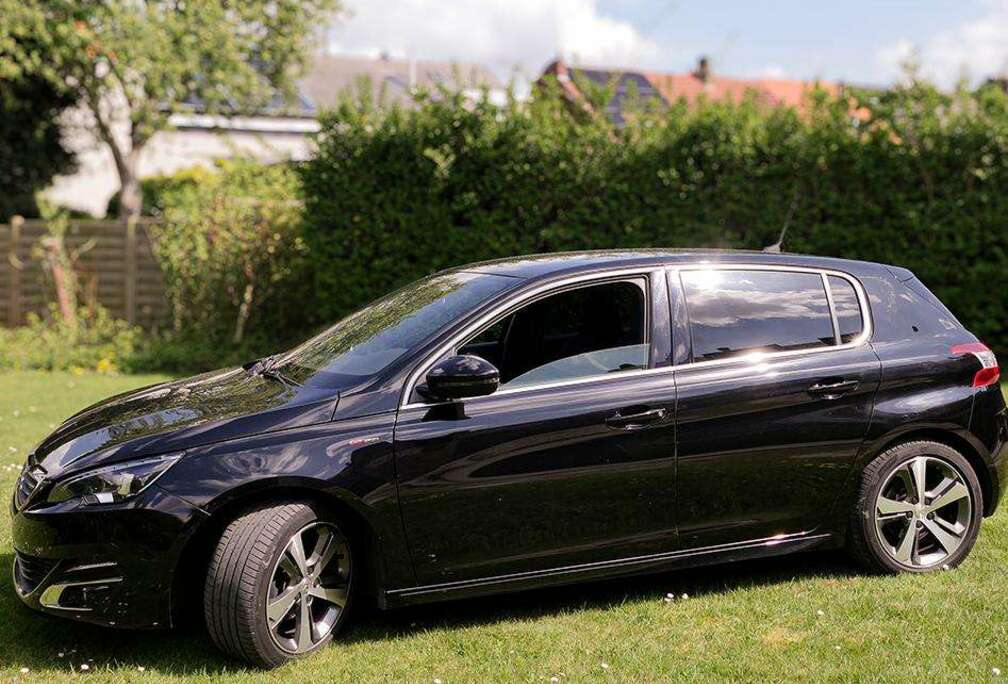 Peugeot 308 1.2 PureTech GT Line STT