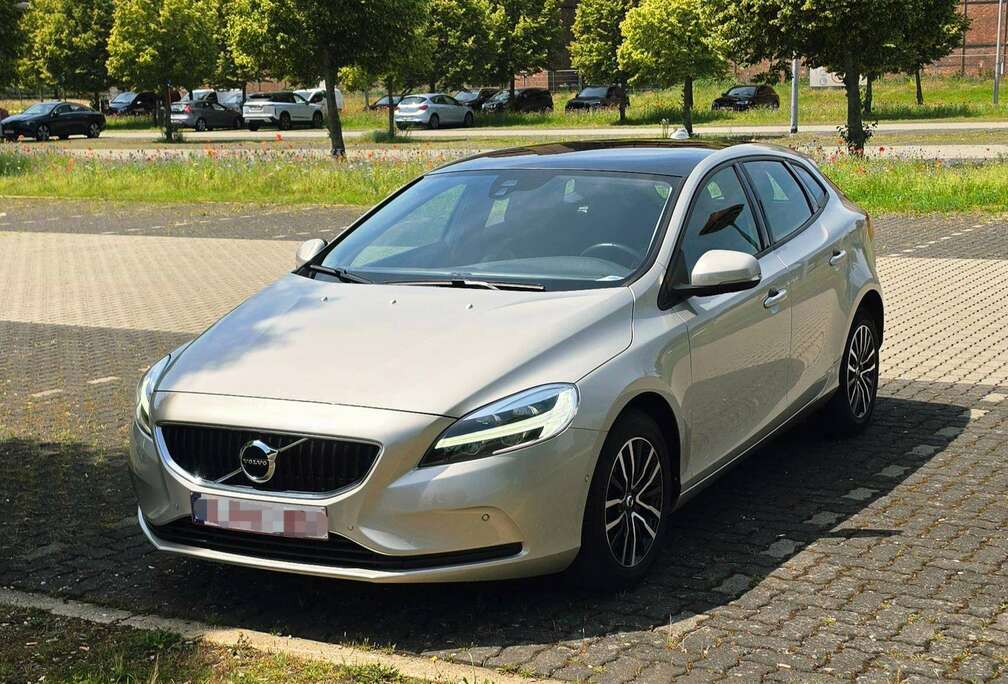 Volvo Volvo V40 T2 Automaat  2019  87.720 km  Pano da