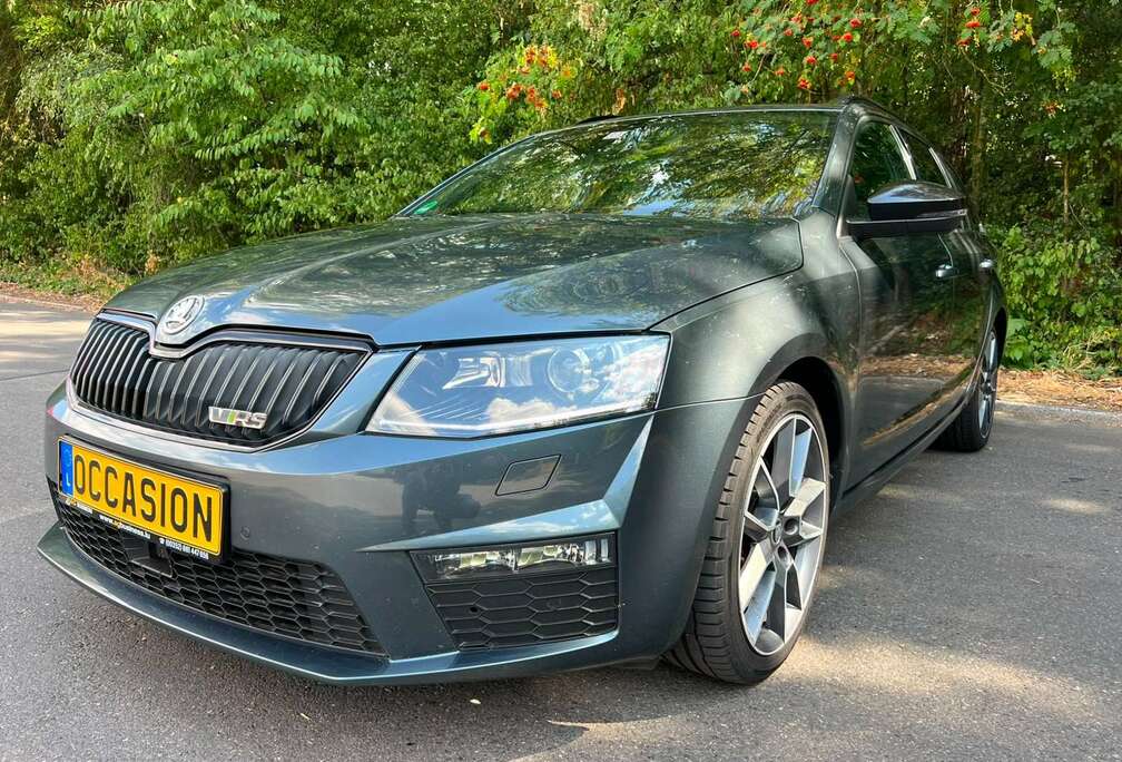 Skoda Octavia Combi 2.0 TDI 4x4 DSG RS, Pano, Standh.