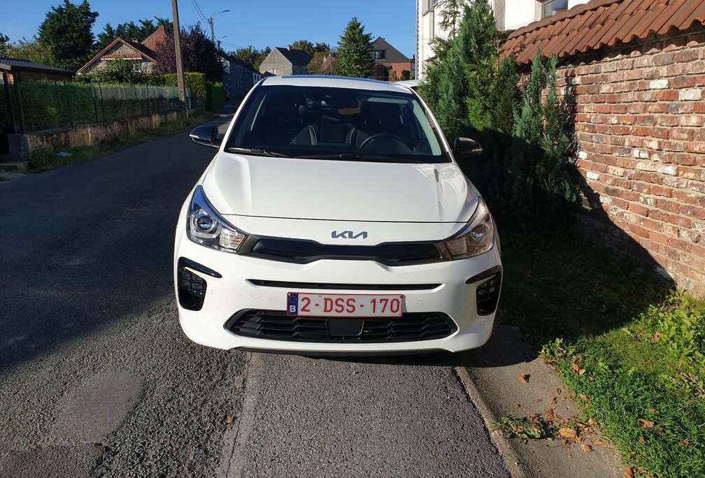 Kia 1.0 T GT Line, Toit ouvrant.