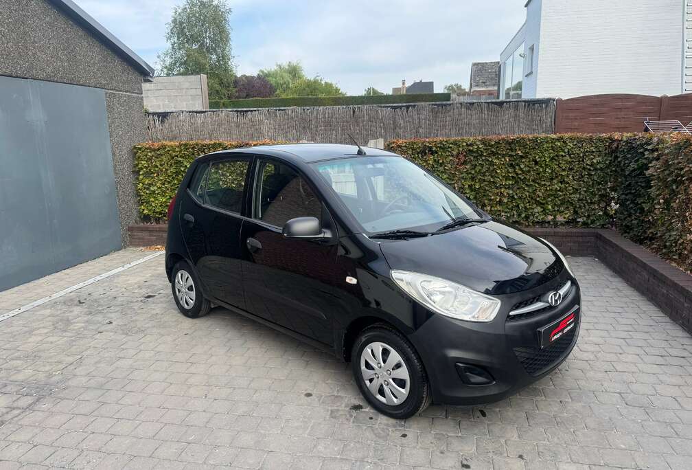 Hyundai i10 1.1i Benzine / MANUEEL /  Comfort BlueDrive