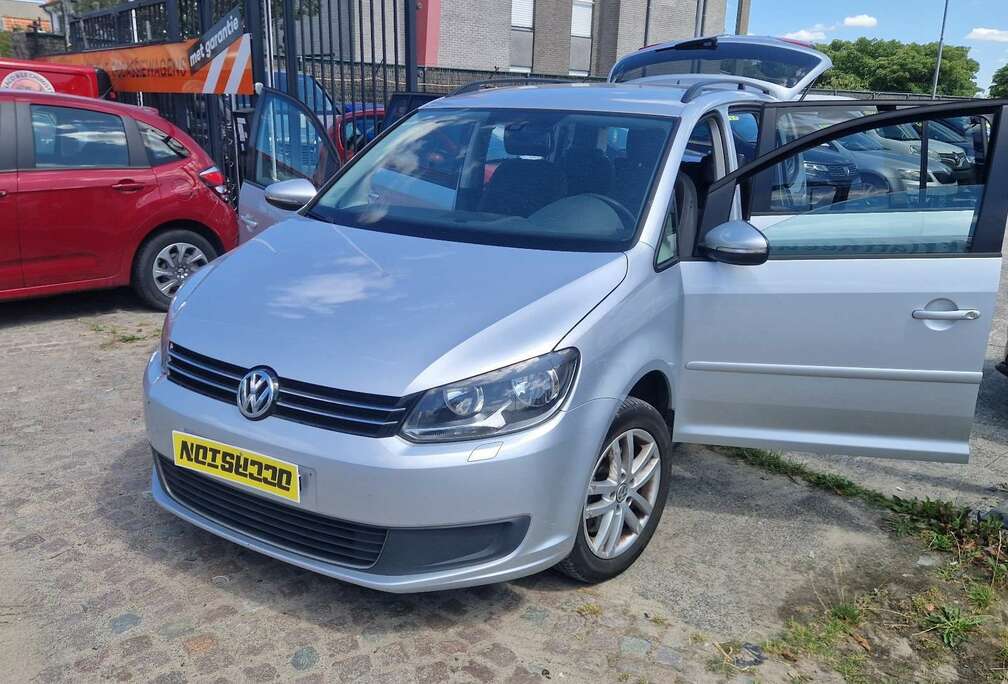 Volkswagen 1.6i 16v FSI B2B. 7 place