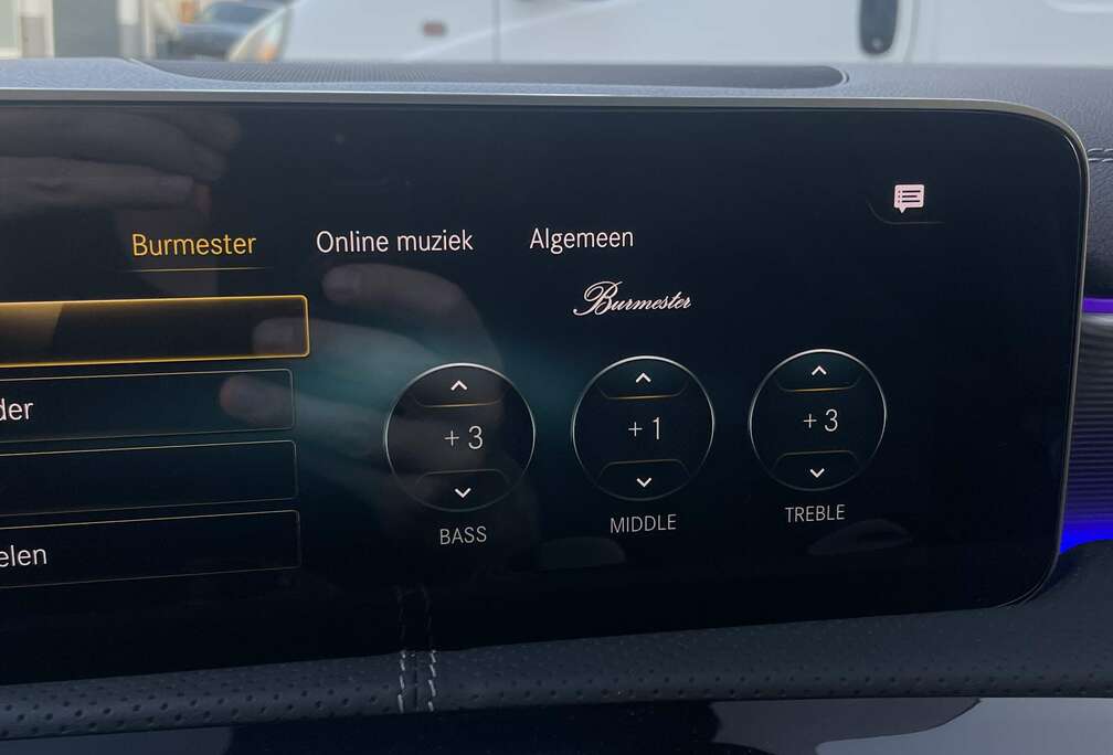 Mercedes-Benz Mercedes CLA 200 Diesel 2020 AMG-line binnen buite