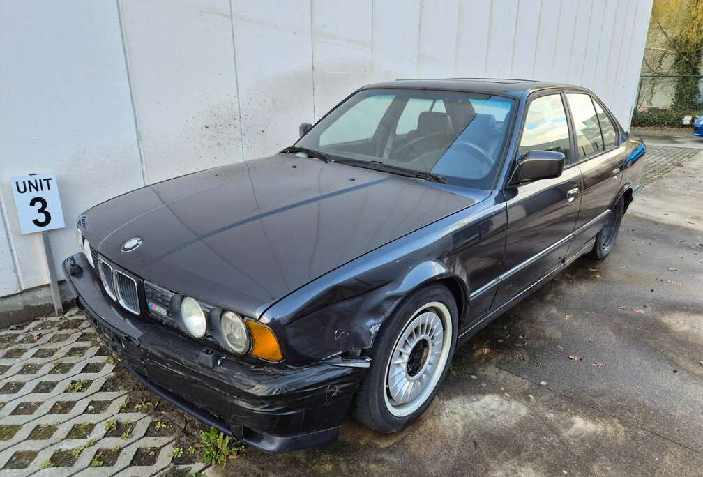 BMW 3.6i Project car / Parts