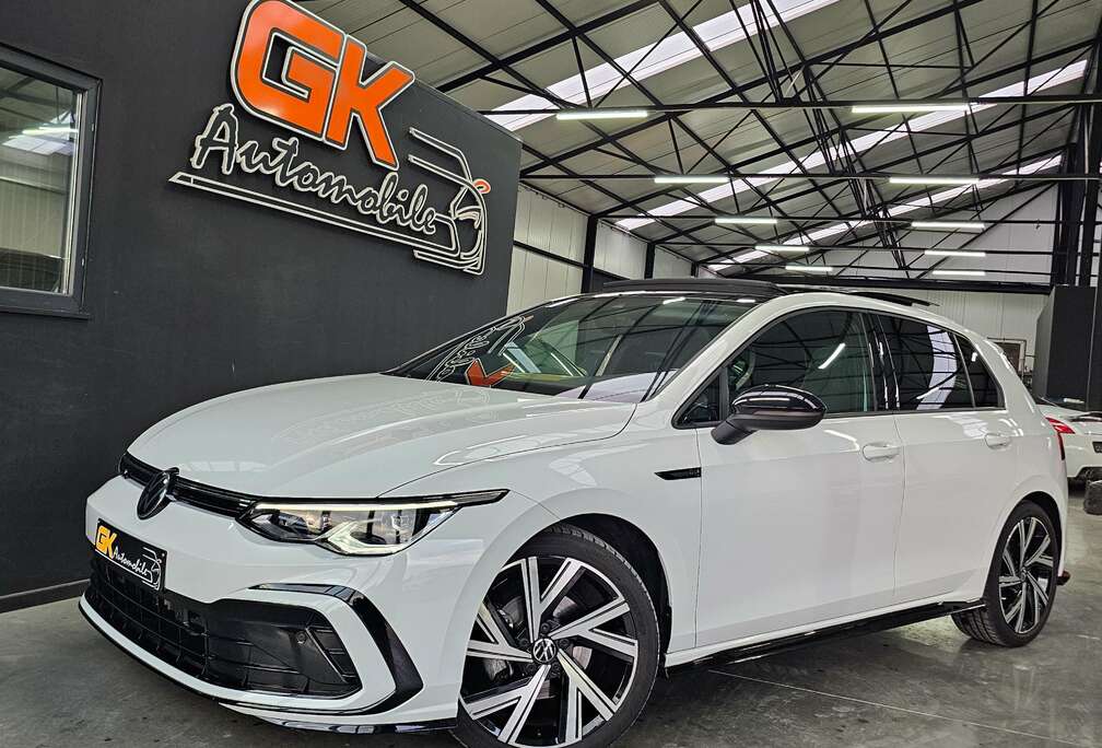 Volkswagen 1.5i eTSI R-Line // DSG // Pano // Camera