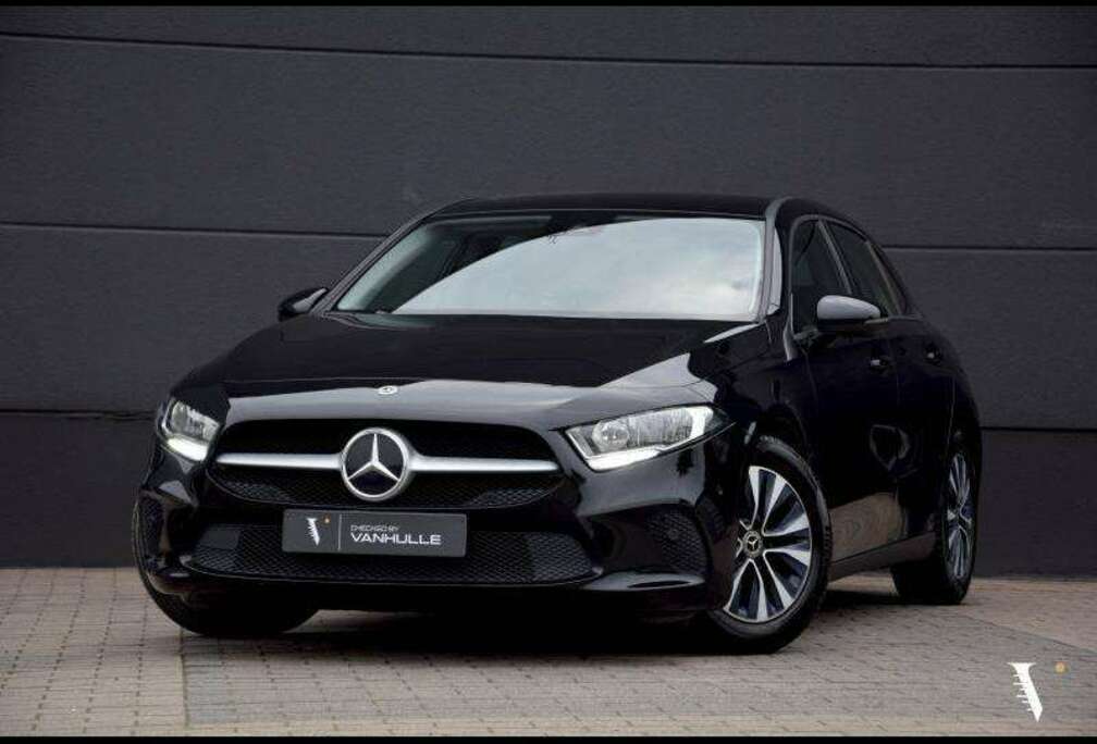 Mercedes-Benz NAVI  CARPLAY  CAMERA
