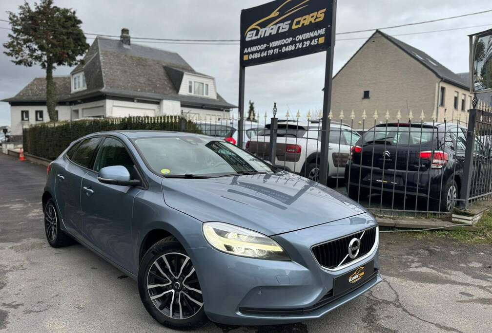 Volvo V40 2.0 D2 // Automatique // LED // Sièges électriques // Attache remorque