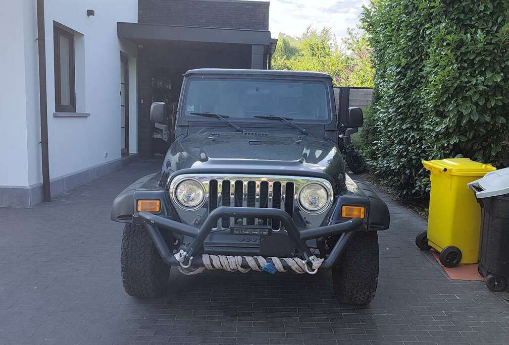 Jeep 2.4L Sport