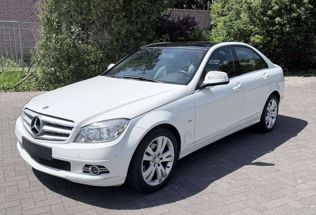 Mercedes-Benz CDI Avantgarde Panorama, Towing Hook , 1 Owner !!