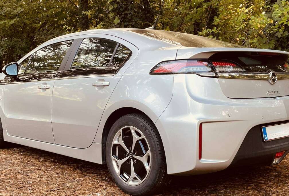 Opel Ampera E-REV Volume Cosmo