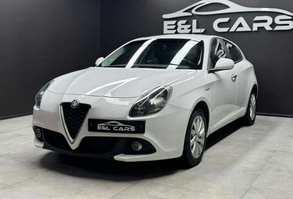 Alfa Romeo Giulietta 1.6 JTDm **12 mois de garantie**