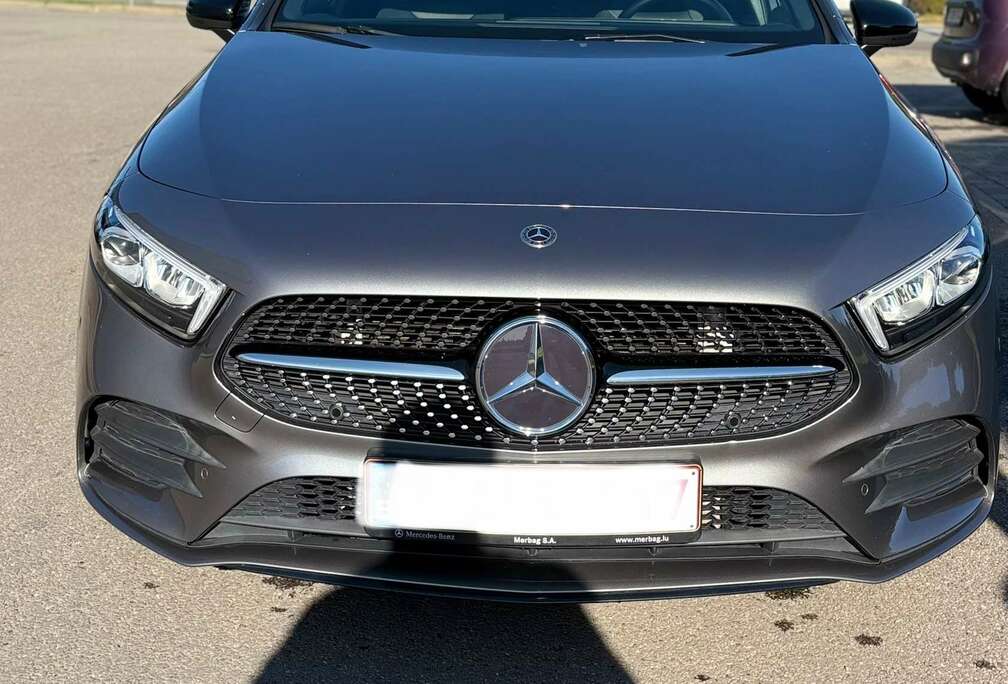 Mercedes-Benz A 180 D AMG PACK