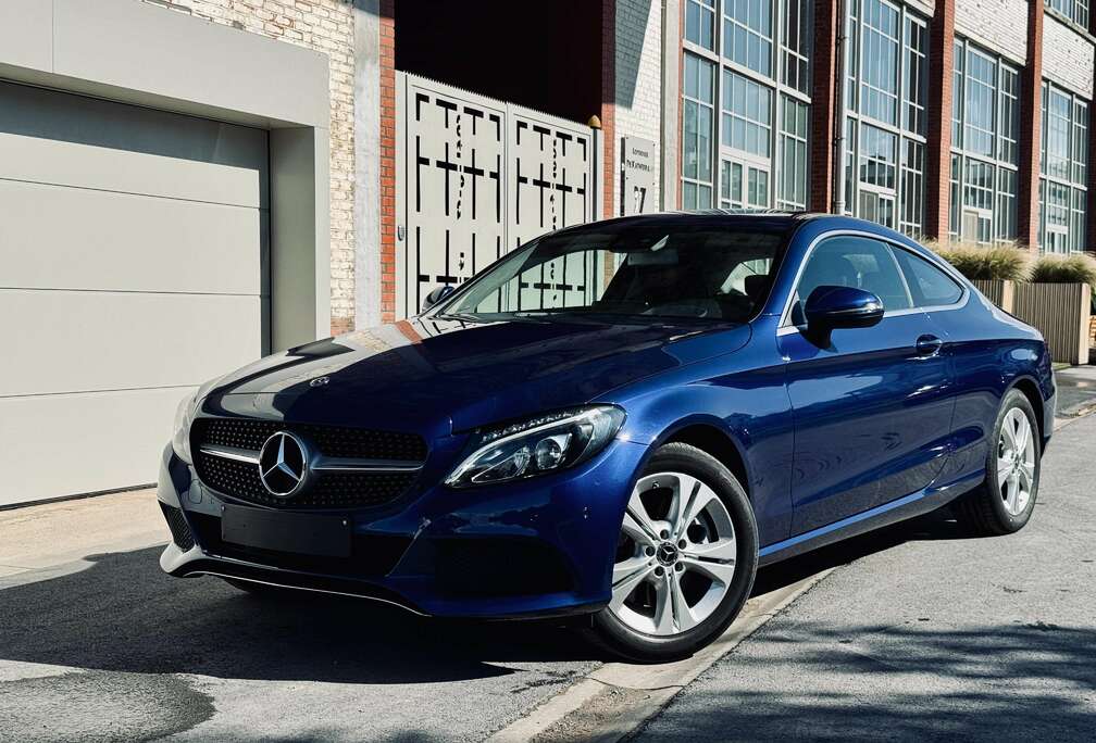 Mercedes-Benz Coupé  Leder  Burmester  Head-up  Camera