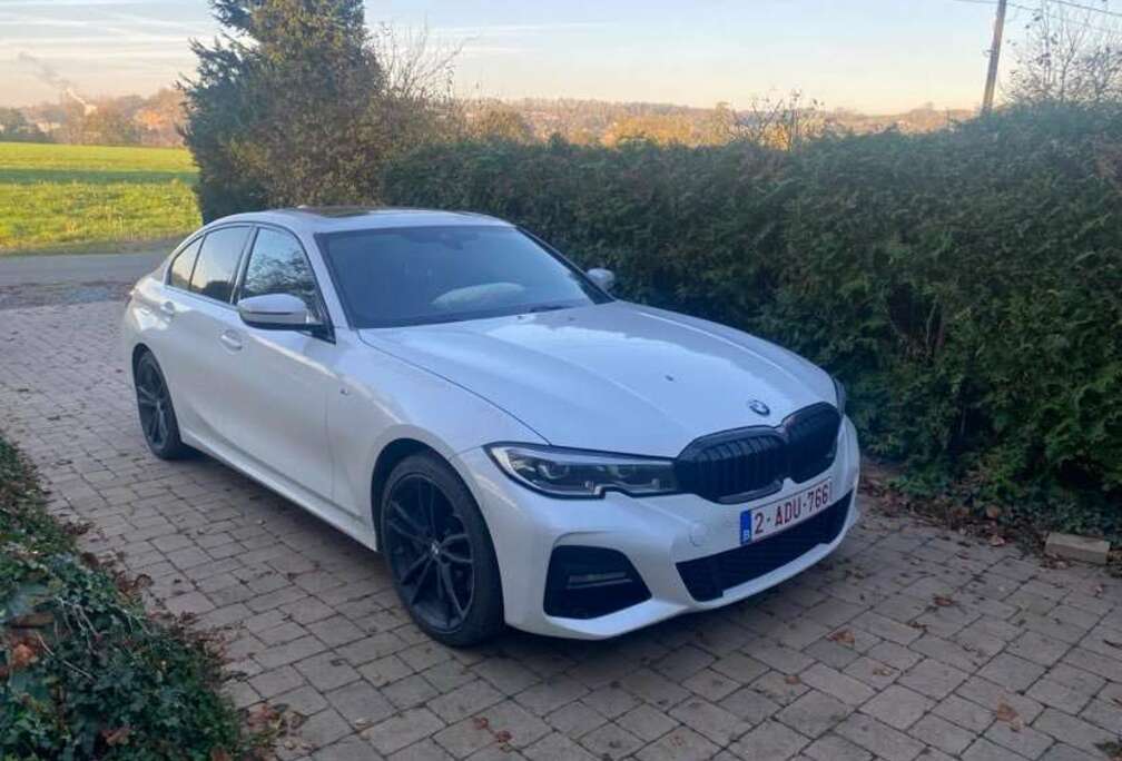 BMW 330e - M