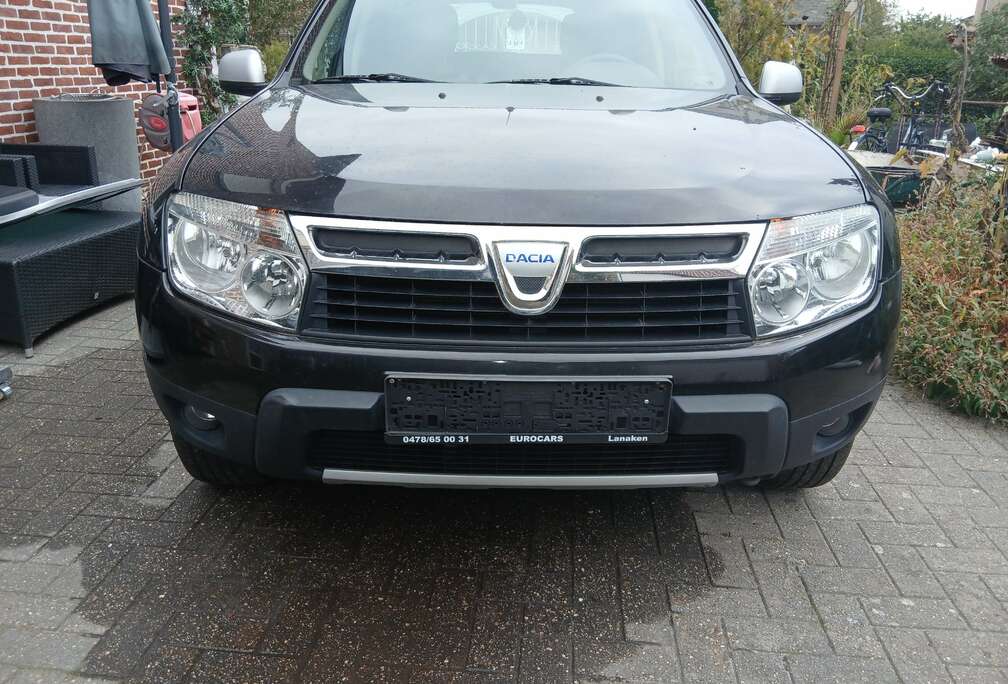 Dacia Duster 1.6 16V 4x2 Laureate