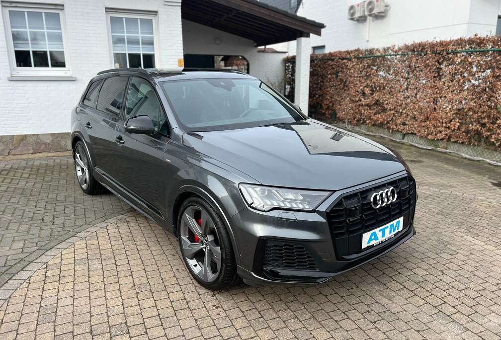 Audi 60 TFSi e Quattro PHEV S line  Tip./NP 119000 Euro