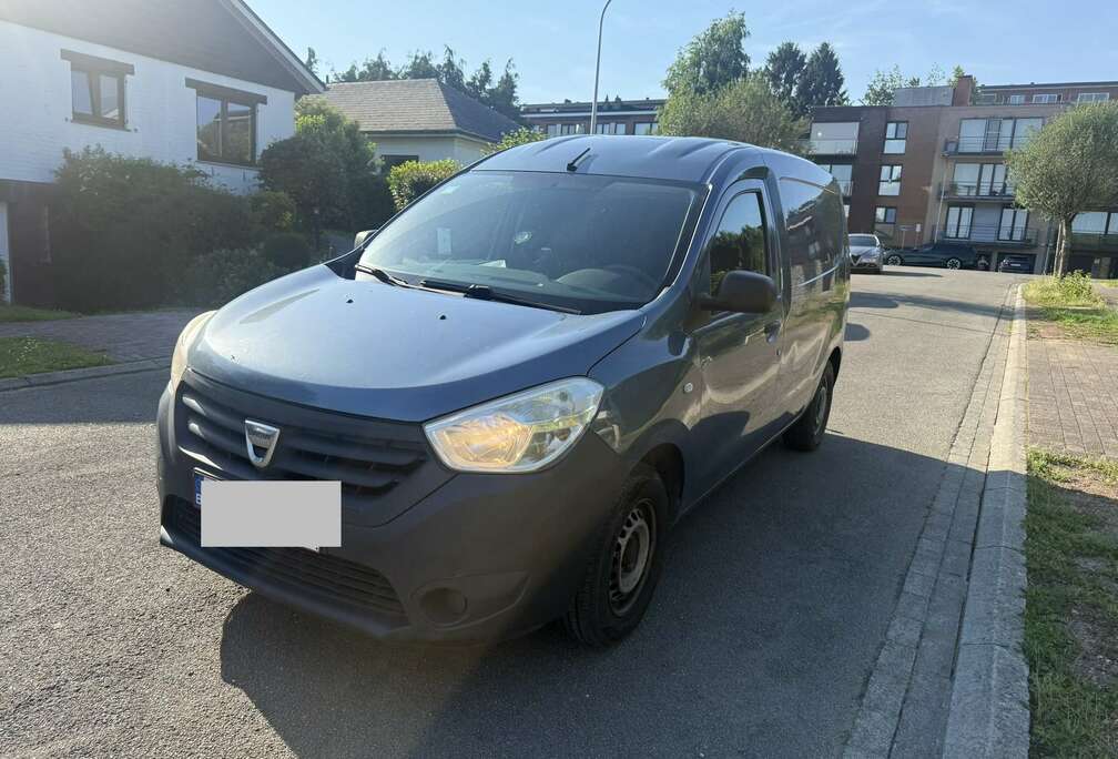 Dacia 1.6i Carplay - Attache Remorque