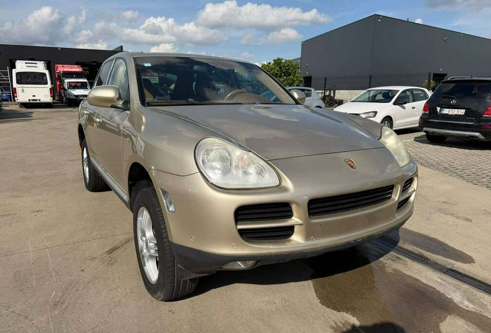 Porsche S (Stock ID 48246)