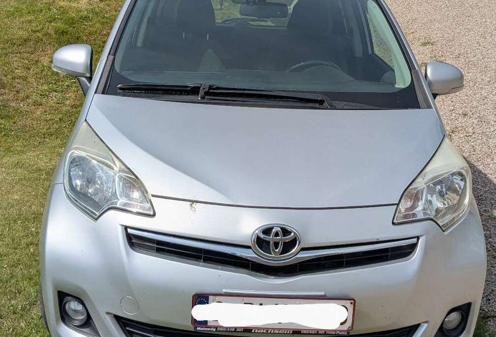 Toyota Verso S 1.4 D-4D Sol