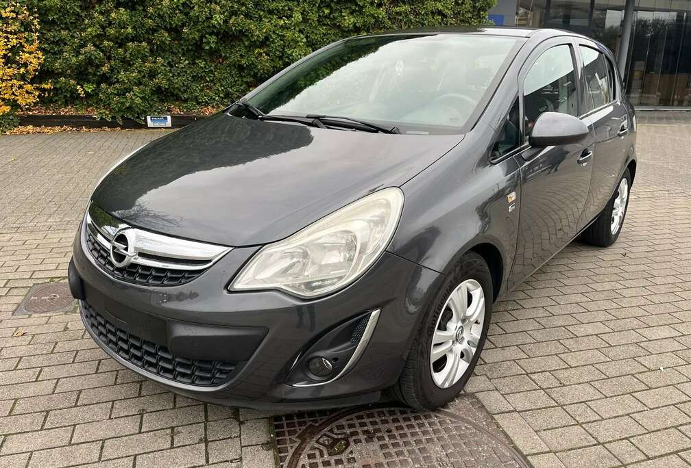 Opel 1.2i Cosmo Easytronic GARANTIE 12 MOIS/MAANDEN