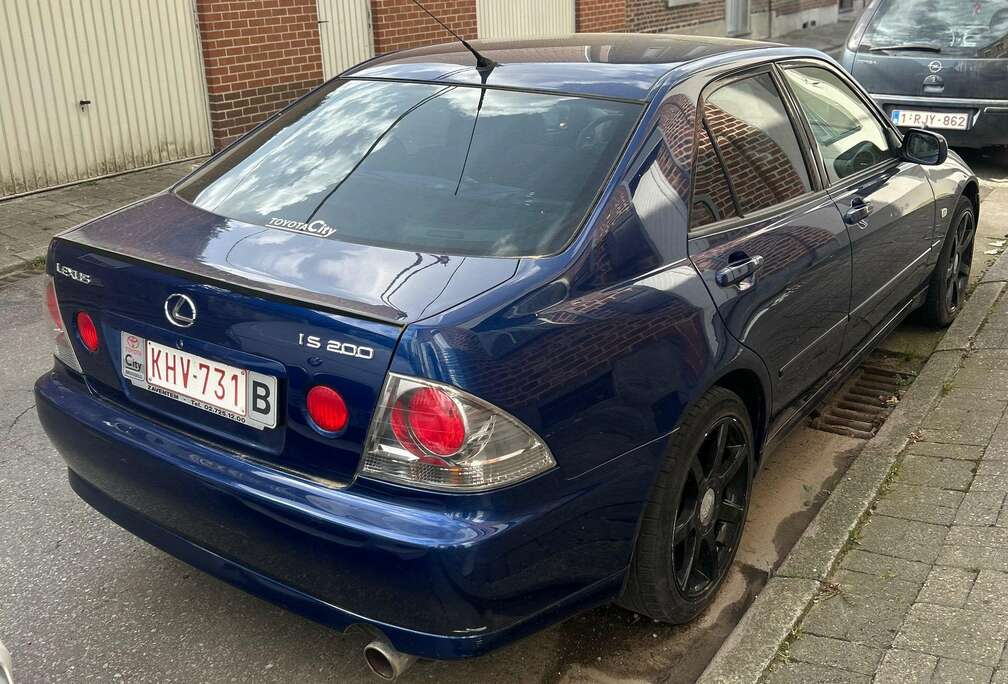 Lexus 2.0i 24v