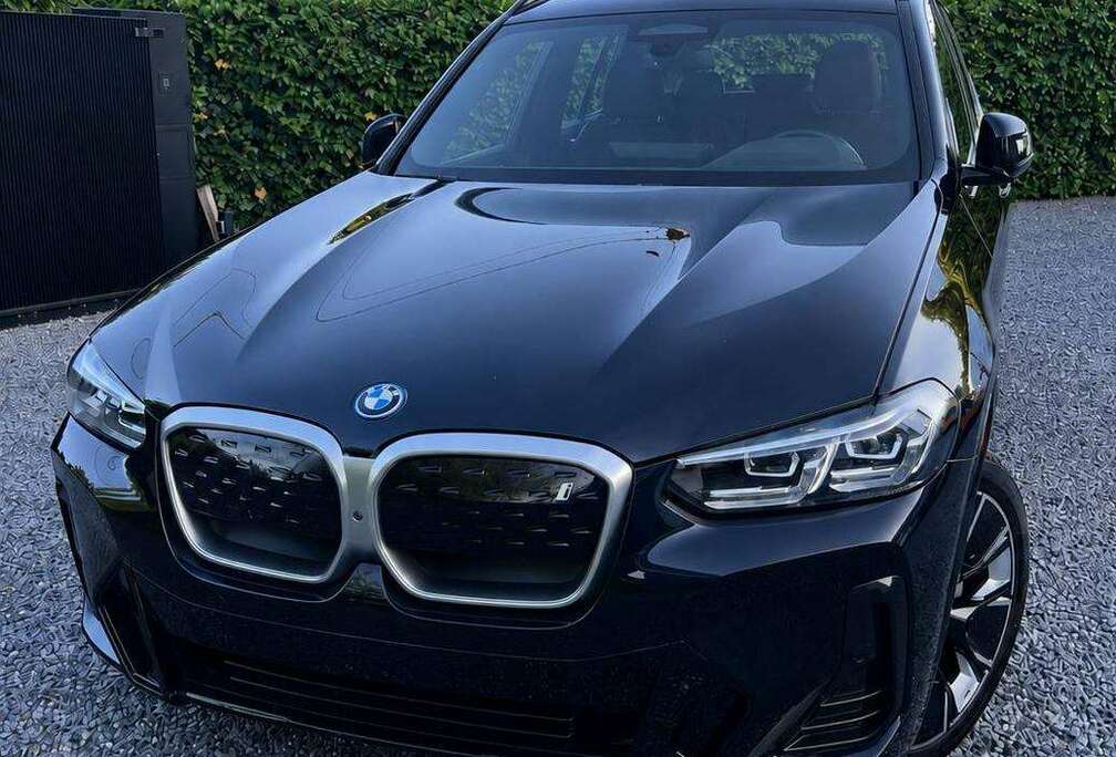 BMW iX3 80 kWh