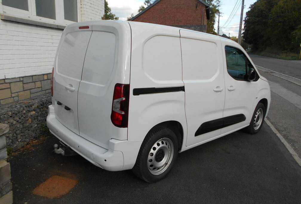 Opel 1.5 TD BI L1H1 Heavy S/S (EU6.4)