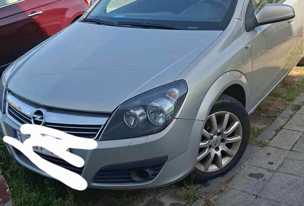 Opel Astra 1.7 CDTi ECOTEC Cosmo DPF