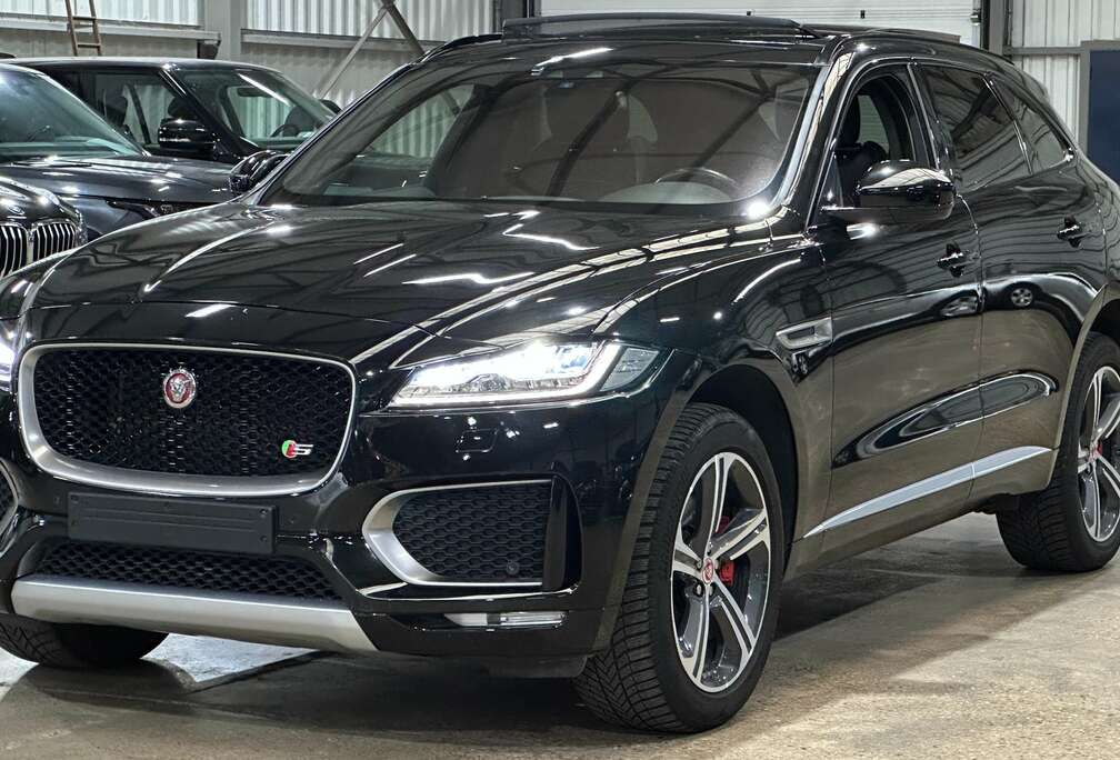 Jaguar F-Pace S AWD S