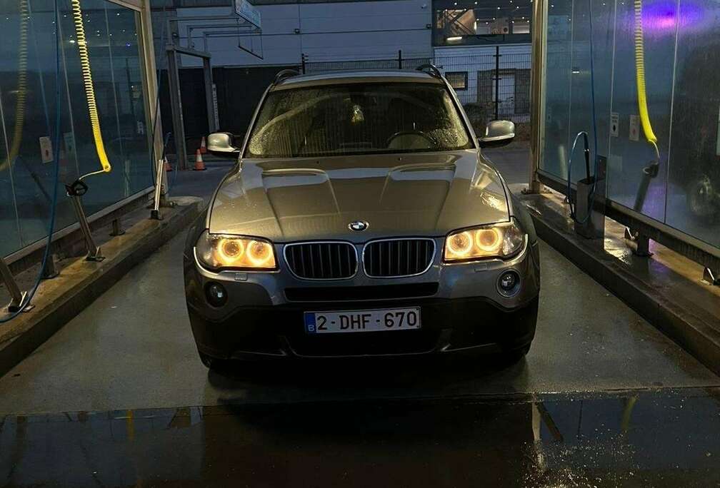 BMW xDrive18d 136ch Confort