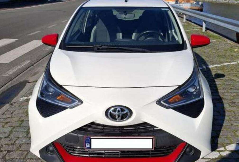 Toyota Aygo+1.0i+VVT-i+x-play+II