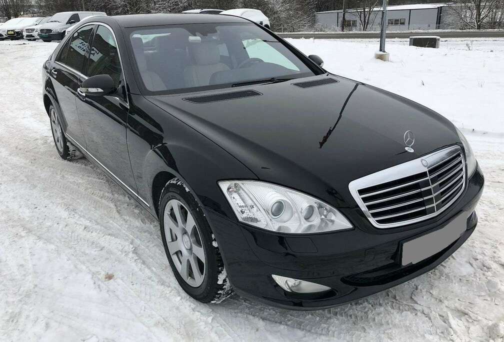 Mercedes-Benz S 320 AUTOMATIC