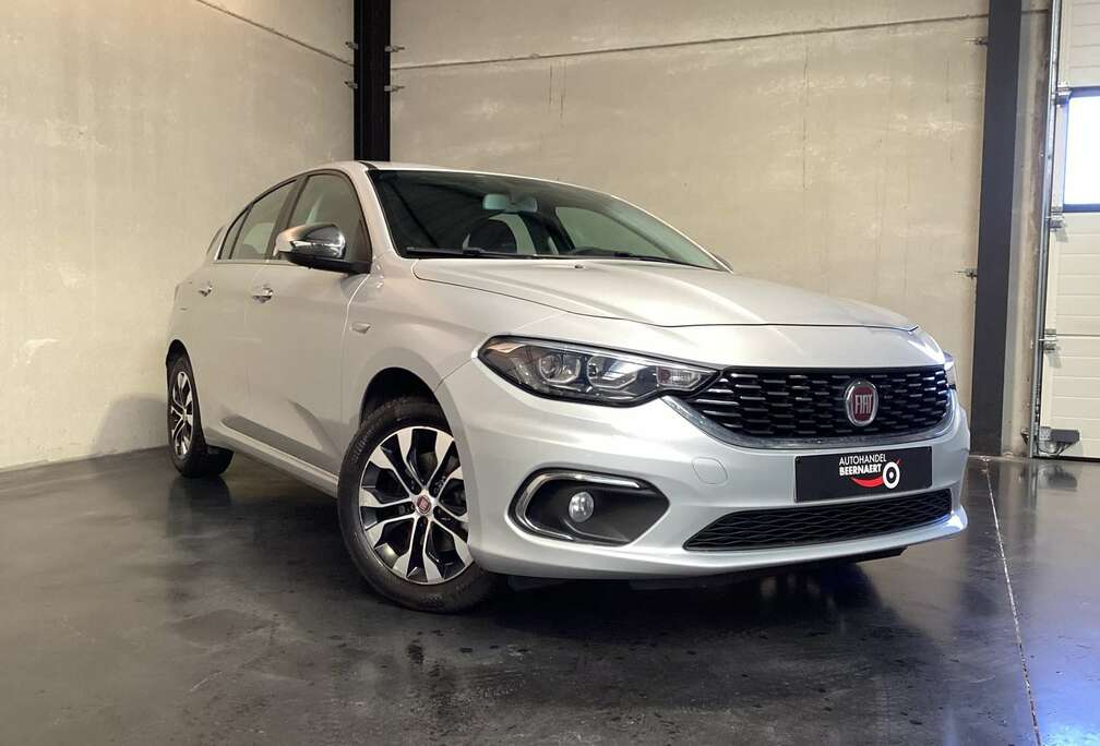 Fiat 1.4i/1steEig/78000km/Navi/Pdc&Cam/Alu/Cruise/LED