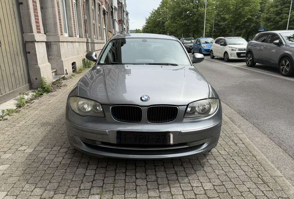 BMW d Crossed Flag