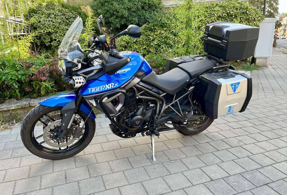 Triumph XRX - Carnet - Full équipée - entretien 04/2026 - Impeccable