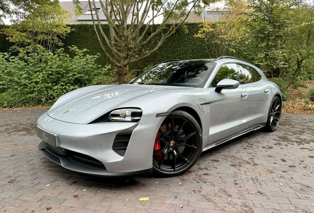 Porsche GTS Sport Turismo 93.4 kWh/Porsche Approved 06/2028/Front PPF/BOSE/Pano/ACC/Surround/...