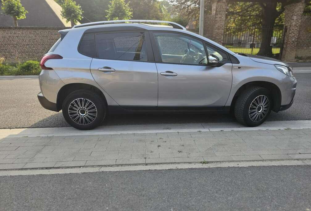 Peugeot 1.2i PureTech Style