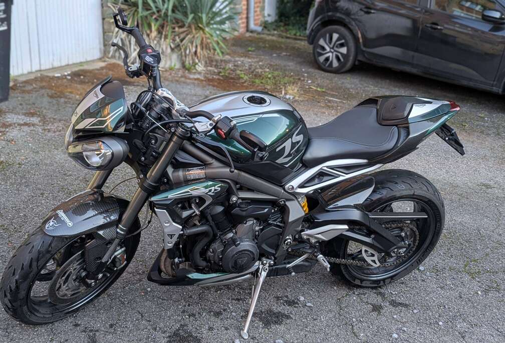 Triumph 765 rs