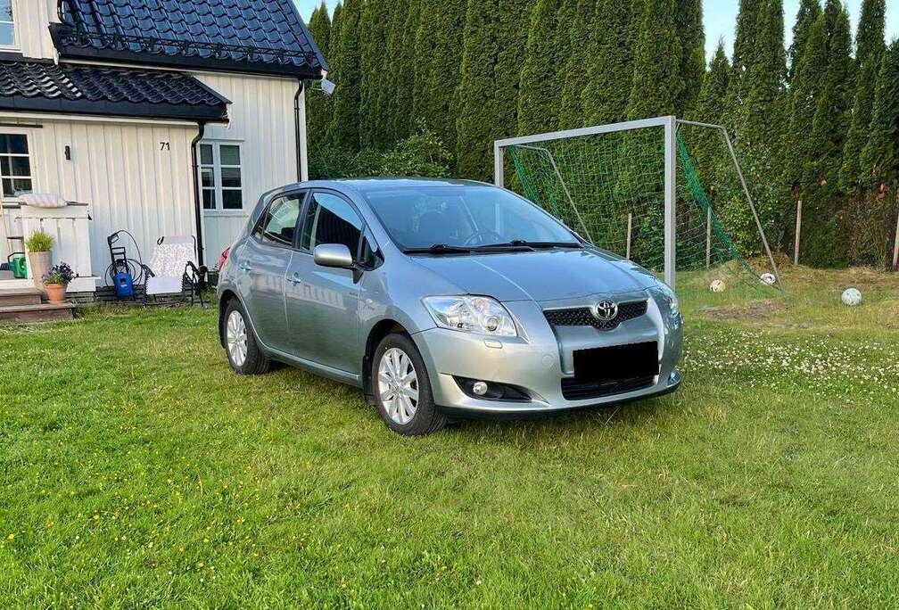 Toyota Auris 1.6i Dual VVT-i Edge