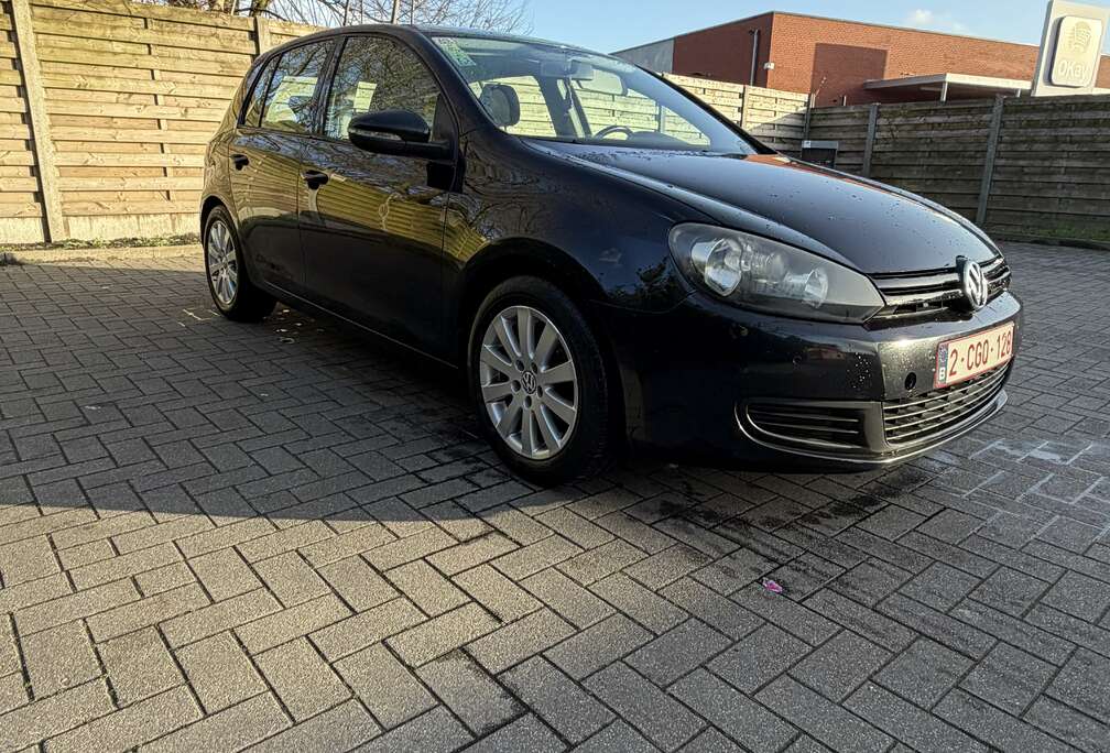 Volkswagen Golf 1.6 CR TDi Highline DPF