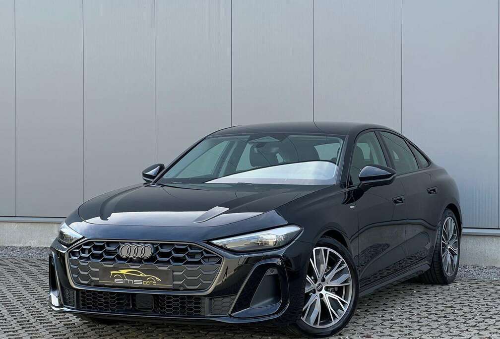 Audi 2.0 TFSI S line S tronic Automaat- Benzine- NEW 5.743KM- Navi- Camera- Leder- Led- 2025- Fabrieksgarantie