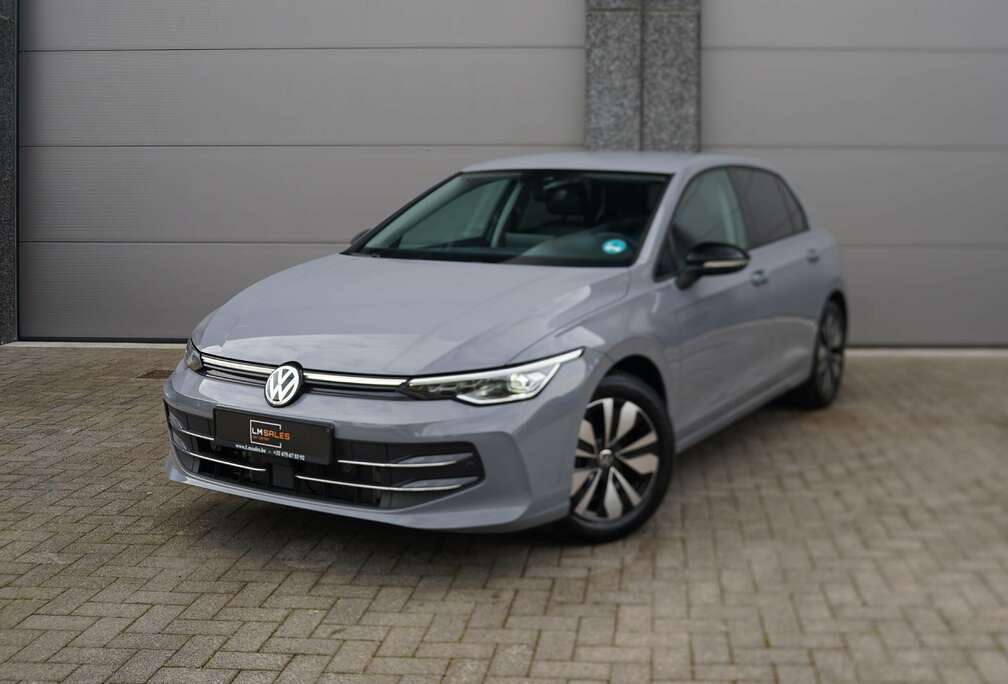 Volkswagen 1.5 TSI Goal * IQ LIGHT / TREKHAAK / ZETELVERWARMING / VERLICHT LOGO / STUURVERWARMING / SFEERVERLICHTING *