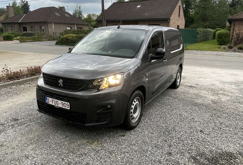 Peugeot 50 kWh L2 Heavy Premium